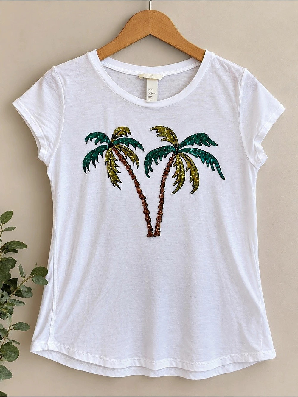 H&Medium Sequin Palm Tree T-Shirt Palm Tree Sequin Tee in White & Green Size